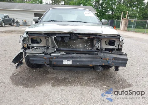 2004 Mercury Grand Marquis Gs z USA, uszkodzony, nr VIN 2MEFM74W94X627534